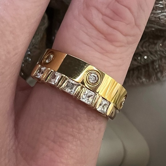 18K HGE Gold Band Ring love Crystal inlaid gold ring Size about an 8 Yellow Gold - Picture 9 of 12